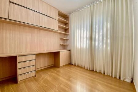 Casa à venda com 142m², 3 quartos e 1 vaga