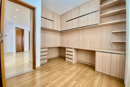 Casa à venda com 142m², 3 quartos e 1 vaga