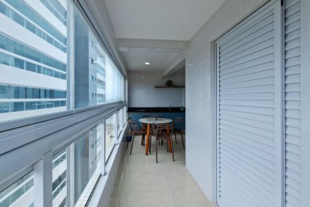Apartamento para alugar com 76m², 2 quartos e 1 vagaSacada 