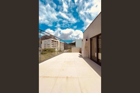 Apartamento à venda com 197m², 3 quartos e 2 vagas