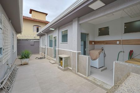 Casa à venda com 330m², 3 quartos e 1 vaga Casa à venda com 330m², 3 quartos e 1 vagaÁrea comum