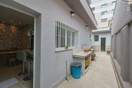 Casa à venda com 330m², 3 quartos e 1 vaga Casa à venda com 330m², 3 quartos e 1 vagaÁrea comum