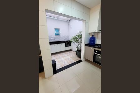Apartamento à venda com 2 quartos, 50m² em Vila Vitória, Santo André