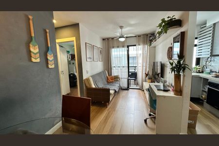 Sala de apartamento para alugar com 2 quartos, 48m² em Recreio dos Bandeirantes, Rio de Janeiro