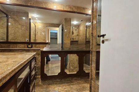 Apartamento à venda com 227m², 3 quartos e 3 vagas