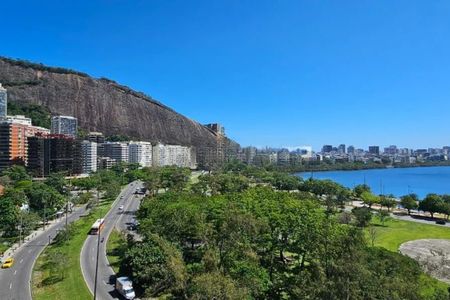 Apartamento à venda com 227m², 3 quartos e 3 vagas