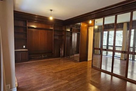 Apartamento à venda com 227m², 3 quartos e 3 vagas