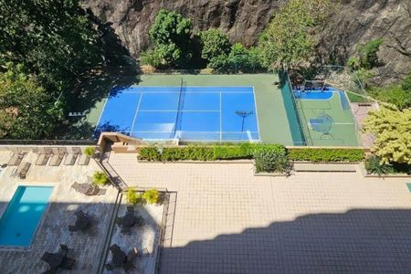 Apartamento à venda com 227m², 3 quartos e 3 vagas