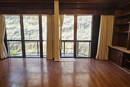 Apartamento à venda com 227m², 3 quartos e 3 vagas