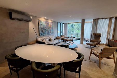 Apartamento à venda com 143m², 4 quartos e 2 vagas