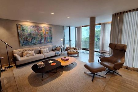 Apartamento à venda com 143m², 4 quartos e 2 vagas