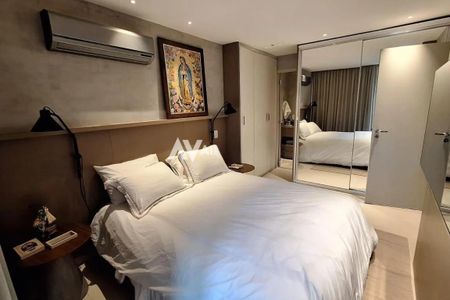 Apartamento à venda com 143m², 4 quartos e 2 vagas