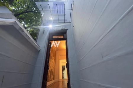 Casa à venda com 433m², 6 quartos e 3 vagas