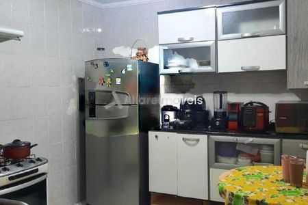 Casa à venda com 3 quartos, 94m² em Vila Ema, São Paulo