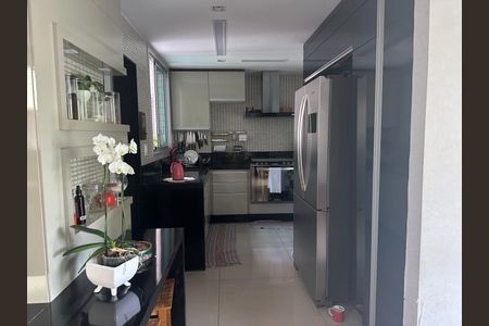 Foto 03 de apartamento à venda com 4 quartos, 120m² em Castelo, Belo Horizonte
