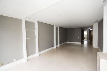 Apartamento à venda com 142m², 2 quartos e 1 vagaSala