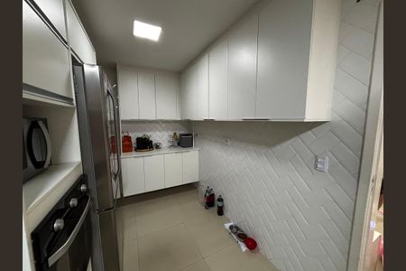 Casa de condomínio à venda com 245m², 2 quartos e 3 vagasCozinha