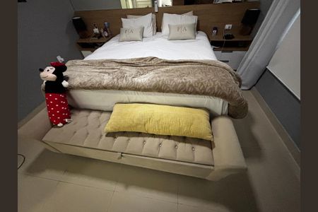 Casa de condomínio à venda com 245m², 2 quartos e 3 vagasSuíte 1