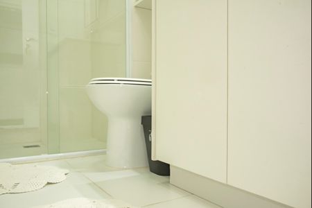 Banheiro de kitnet/studio à venda com 1 quarto, 25m² em Vila Clementino, São Paulo