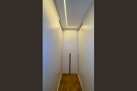 Apartamento para alugar com 200m², 4 quartos e 2 vagasCloset