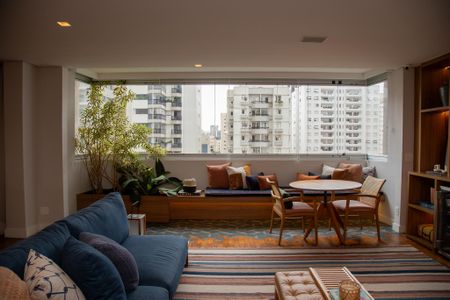 Apartamento para alugar com 200m², 4 quartos e 2 vagasSala