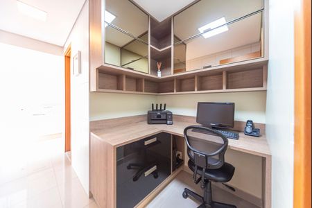 Apartamento para alugar com 145m², 3 quartos e 2 vagasEscritório