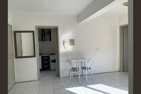 Kitnet/Studio à venda com 1 quarto, 30m² em Centro Histórico, Porto Alegre