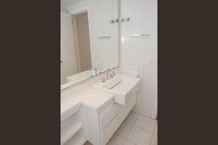 Apartamento à venda com 103m², 3 quartos e 2 vagasBanheiro da Suíte