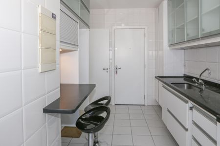 Apartamento à venda com 103m², 3 quartos e 2 vagasCozinha