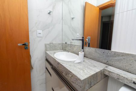 Apartamento à venda com 150m², 3 quartos e 2 vagas Apartamento à venda com 150m², 3 quartos e 2 vagasBanheiro da Suíte