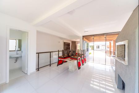 Casa de condomínio para alugar com 143m², 3 quartos e 2 vagas Casa de condomínio para alugar com 143m², 3 quartos e 2 vagasChurrasqueira