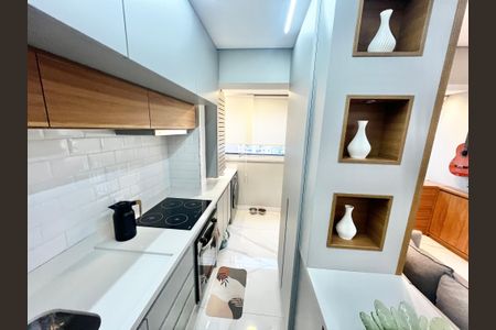 Apartamento à venda com 56m², 2 quartos e 1 vaga Apartamento à venda com 56m², 2 quartos e 1 vagaSala/Cozinha