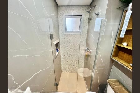 Apartamento à venda com 56m², 2 quartos e 1 vaga Apartamento à venda com 56m², 2 quartos e 1 vagaBanheiro Suite