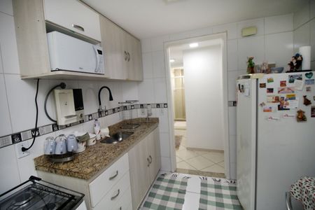 Apartamento à venda com 61m², 2 quartos e 1 vagaCozinha