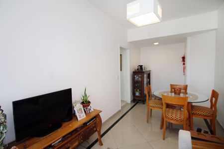 Apartamento à venda com 61m², 2 quartos e 1 vagaSala