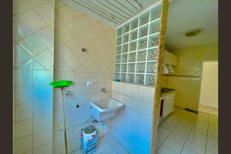 Apartamento à venda com 64m², 2 quartos e 1 vaga Apartamento à venda com 64m², 2 quartos e 1 vagaÁrea de Serviço