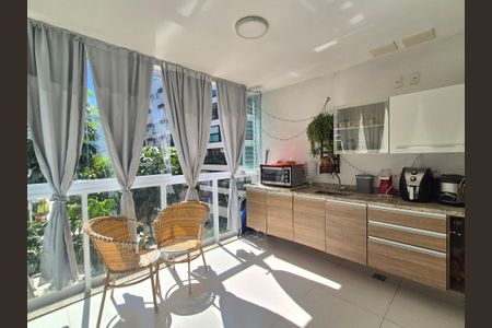 Apartamento à venda com 67m², 2 quartos e 1 vaga