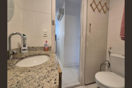 Apartamento à venda com 67m², 2 quartos e 1 vaga