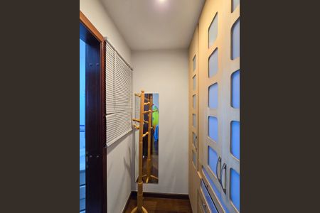 Apartamento à venda com 234m², 3 quartos e 4 vagasCloset - Suíte 2
