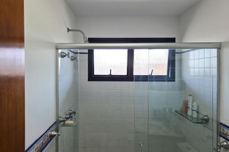 Apartamento à venda com 234m², 3 quartos e 4 vagasBanheiro - Suíte 2