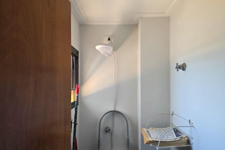Apartamento à venda com 234m², 3 quartos e 4 vagasBanheiro de serviço