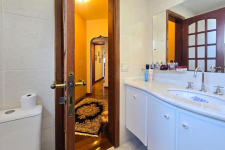 Apartamento à venda com 234m², 3 quartos e 4 vagasBanheiro - Suíte 3