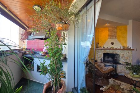 Apartamento à venda com 234m², 3 quartos e 4 vagasSacada