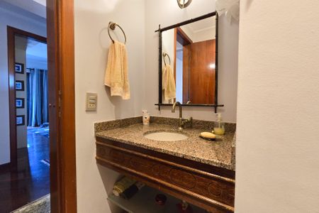 Apartamento à venda com 234m², 3 quartos e 4 vagasLavabo