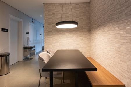 Studio para alugar com 25m², 1 quarto e sem vaga Studio para alugar com 25m², 1 quarto e sem vagaEntrada