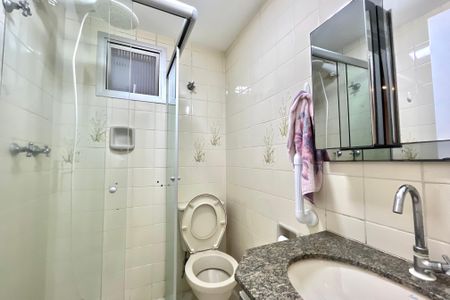 Apartamento à venda com 61m², 2 quartos e 1 vaga Apartamento à venda com 61m², 2 quartos e 1 vagaBanheiro Corredor