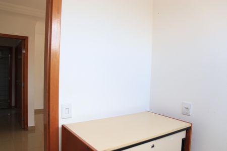 Casa de condomínio para alugar com 225m², 3 quartos e 3 vagasEscritório 02