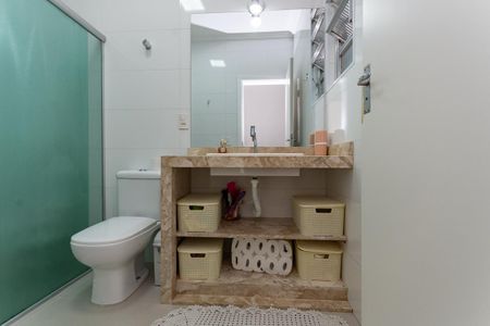 Apartamento à venda com 80m², 2 quartos e sem vagaBanheiro Social