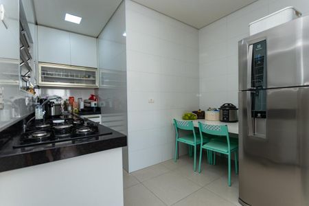 Apartamento à venda com 80m², 2 quartos e sem vagaCozinha