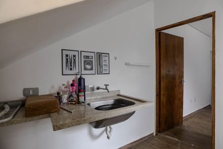 Casa para alugar com 125m², 3 quartos e 3 vagasEscada